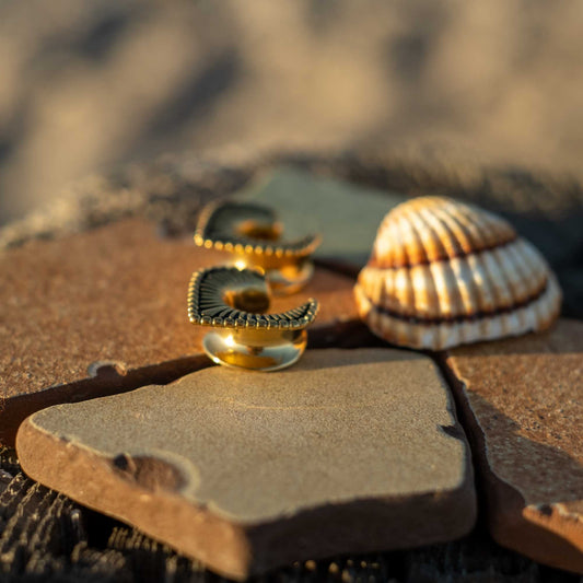 Ear Saddles "Pyramids"